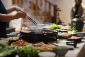 用“叙家常”造句