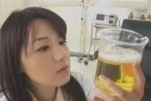 用“喝尿”造句