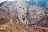 用“山崩地陷”造句