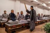 用“警策”造句